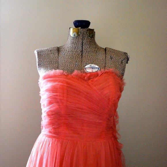 Crinoline Rose Strapless Dress - Picture 2 of 9